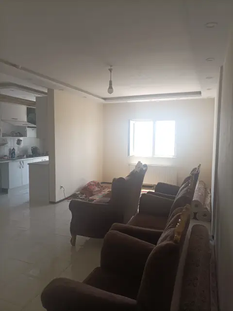 فاز۱۱ زون۱ عرصه وام تسویه ۸۷متر ۲خواب فول