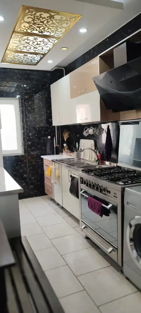 فاز ۱۱، زون ۱، ۸۷ متر ۲ خواب ،فول لاکچری، عرصه وام تسویه