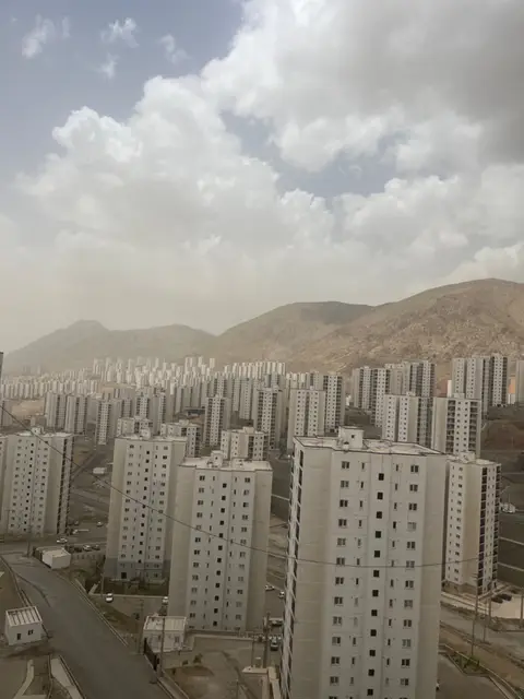 فاز ۱۱ پردیس ۸۷متر طبقه ۱۱ ویودار