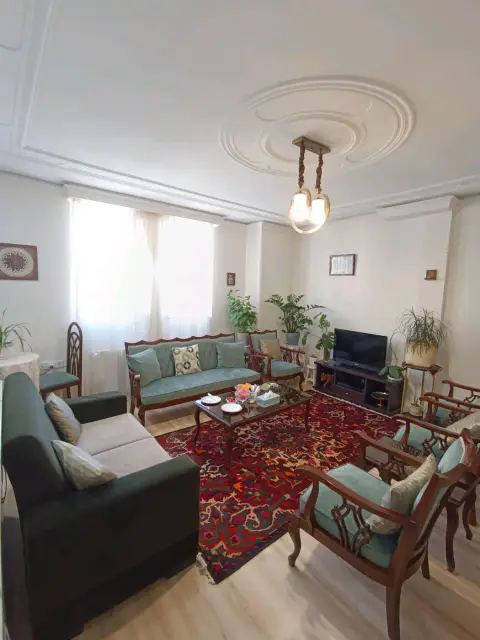 فاز ۲ خ خبرنگار ۸۵ متر ۲ خواب سند تک برگ امید