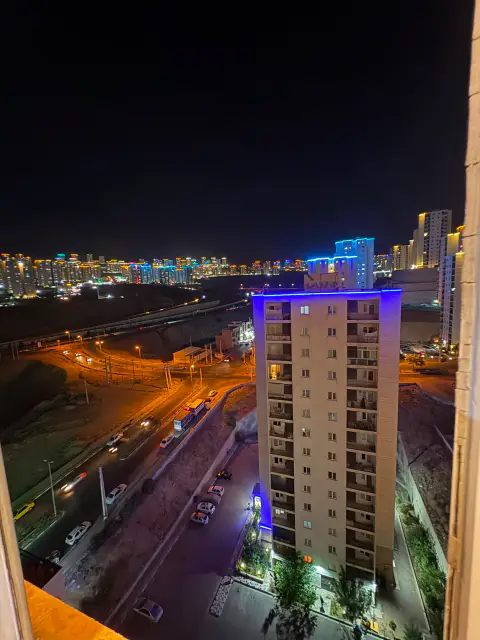 فاز۱۱ زون۴ طبقه۱۴جنوبی، ۸۷متر۲خواب تخلیهوام تسویه