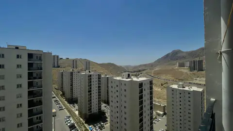 فاز۱۱ زون۴ فول امکانات ۸۷ متر ۲خواب ویودار وام تسویه